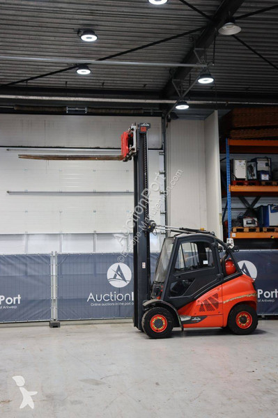 Chariot élévateur Linde T-02