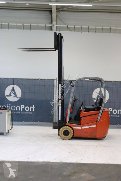 Carretilla elevadora BT C3E130R