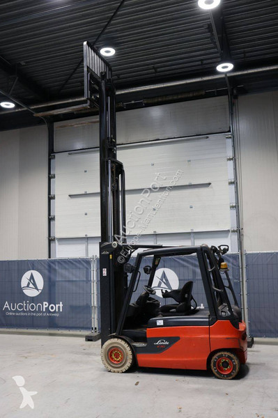 Chariot élévateur Linde E30L-01