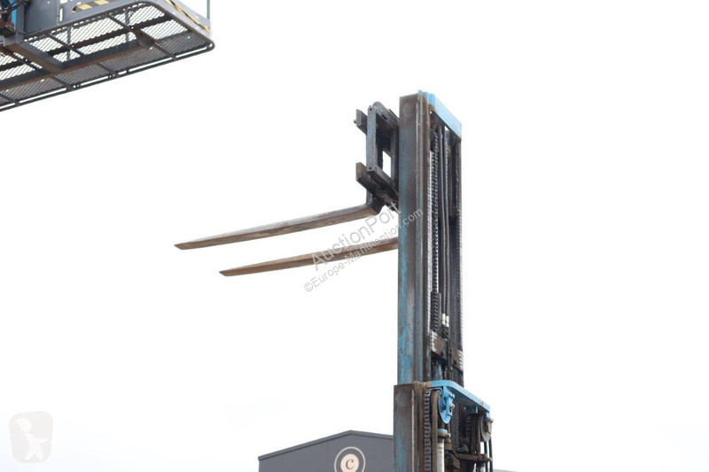 Empilhador elevador Toyota 02-6FDF25