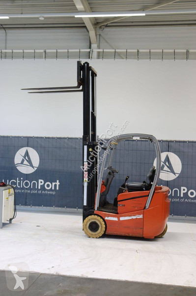 Carretilla elevadora BT C3E130R
