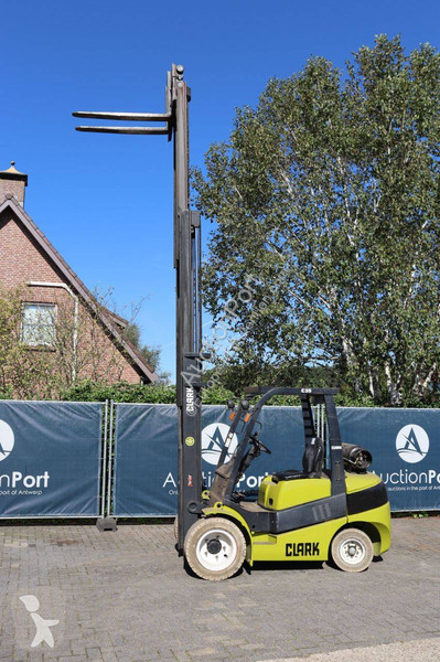 Clark L Forklift