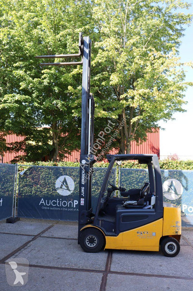 Carretilla elevadora Jungheinrich 425s