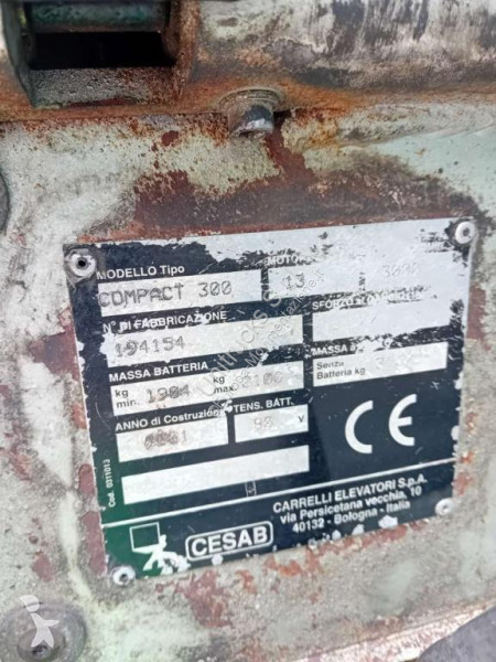 رافعة شوكية Cesab COMPACT 300