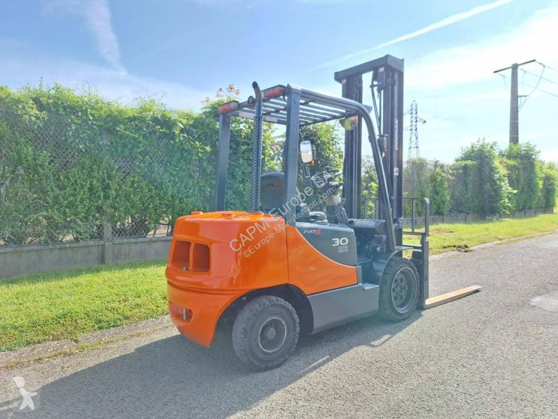 رافعة شوكية Doosan  D30S 5