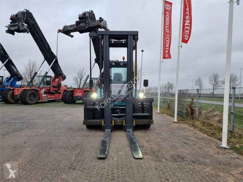 Teleskopický manipulátor Konecranes LIFTACE...