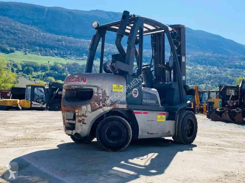 Heftruck Nissan  FGD02A30Q Chariot élévateur