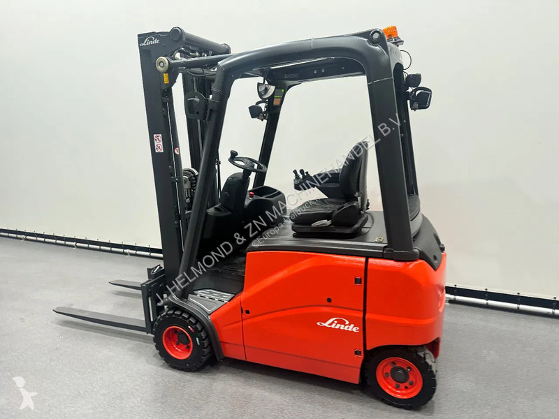 Teleskopický manipulátor Linde 386 E 20 PH-01