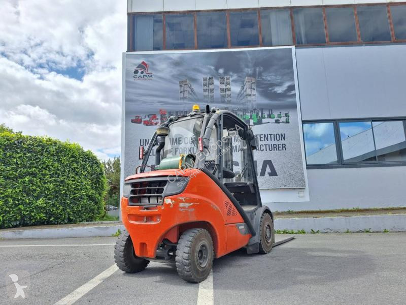 Chariot élévateur Fenwick T - 02