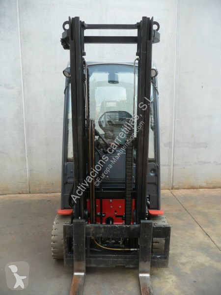 Teleskopický manipulátor Toyota 8FBE16T