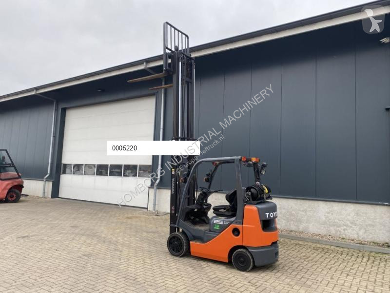 Carrello elevatore Toyota 8FGCU25 2.5 ton...