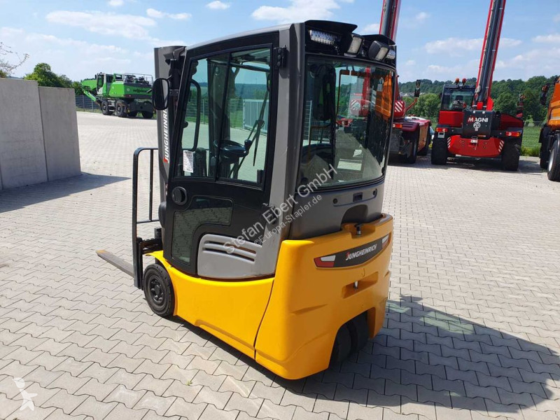 Stivuitor Jungheinrich EFG 215 / Triplex:...