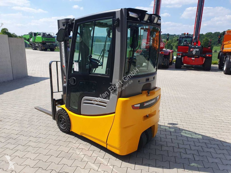 Stivuitor Jungheinrich EFG 215 / Triplex:...