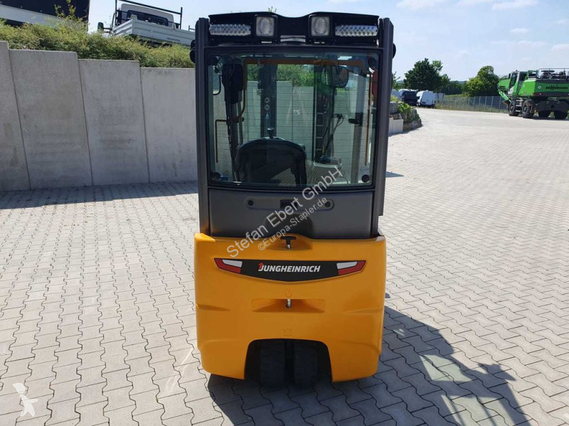 Stivuitor Jungheinrich EFG 215 / Triplex:...