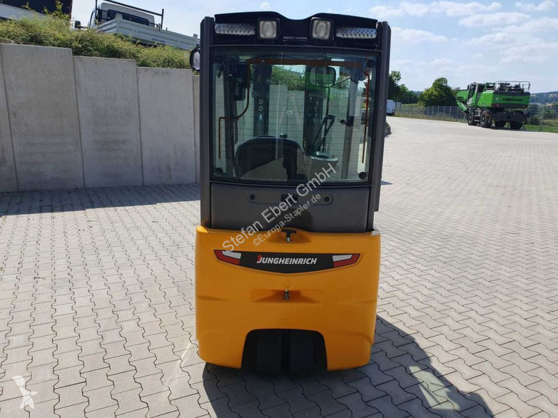 Stivuitor Jungheinrich EFG 215 / Triplex:...