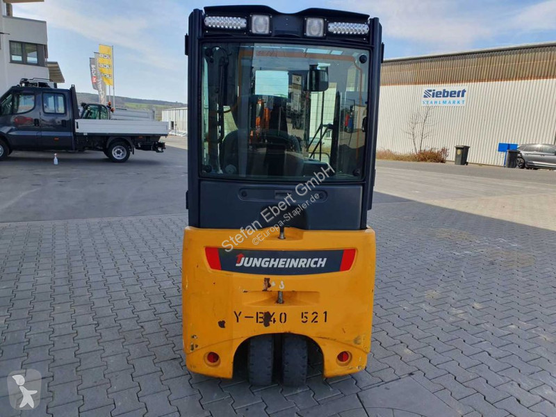 Stivuitor Jungheinrich EFG 215 / Triplex:...
