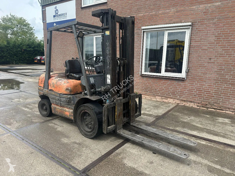 Heftruck Toyota 6FDF 30 3 TO