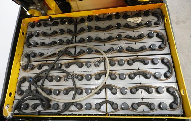 رافعة شوكية Linde  E 30 387