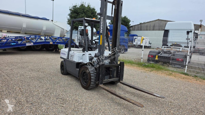 Heftruck Nissan A30 YGJ02