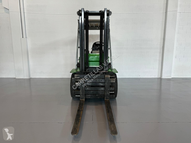 Carretilla elevadora Nichiyu FB35P