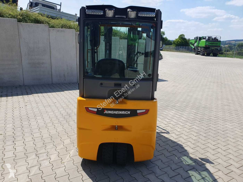 رافعة شوكية Jungheinrich EFG 215 / Triplex:...