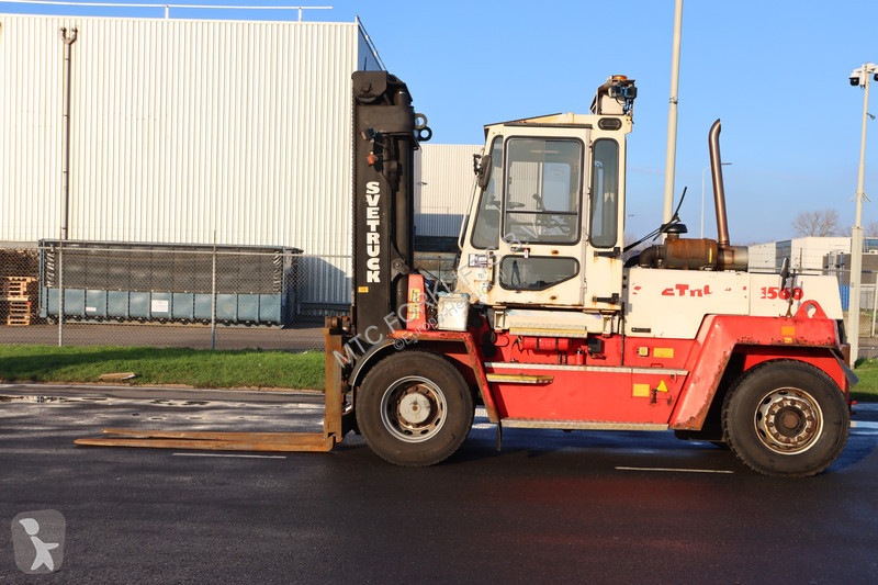 رافعة شوكية Svetruck 1560-35
