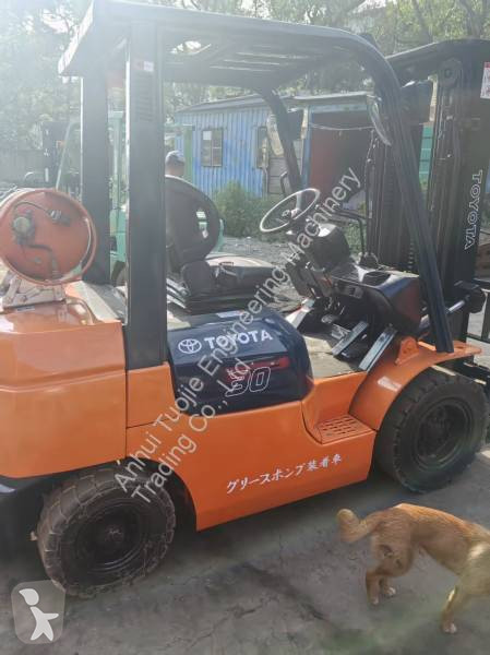 Vysokozdvižný vozík Toyota 3-Ton