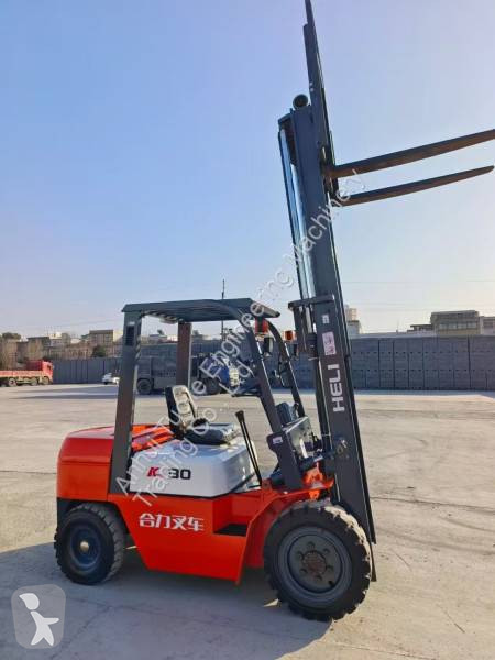 رافعة شوكية Heli 3-Ton