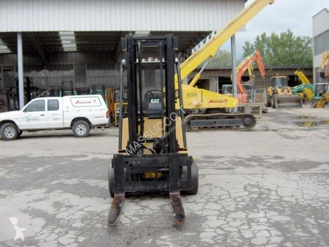 رافعة شوكية Caterpillar M100D