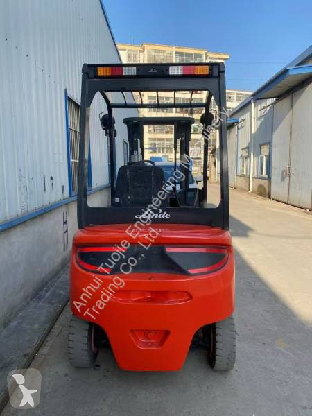 Vysokozdvižný vozík Linde 2.5-Ton
