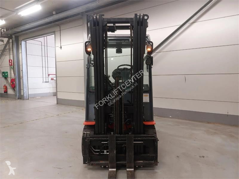 Vysokozdvižný vozík Toyota 8FBMKT25