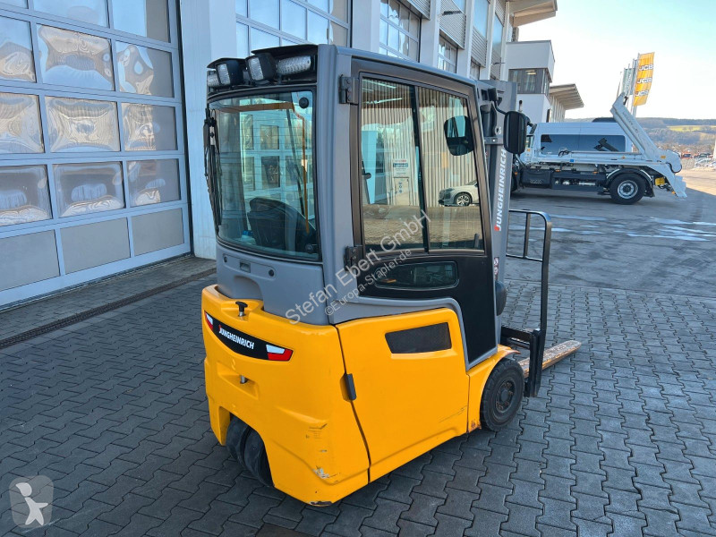 رافعة شوكية Jungheinrich EFG 215 / Triplex:...