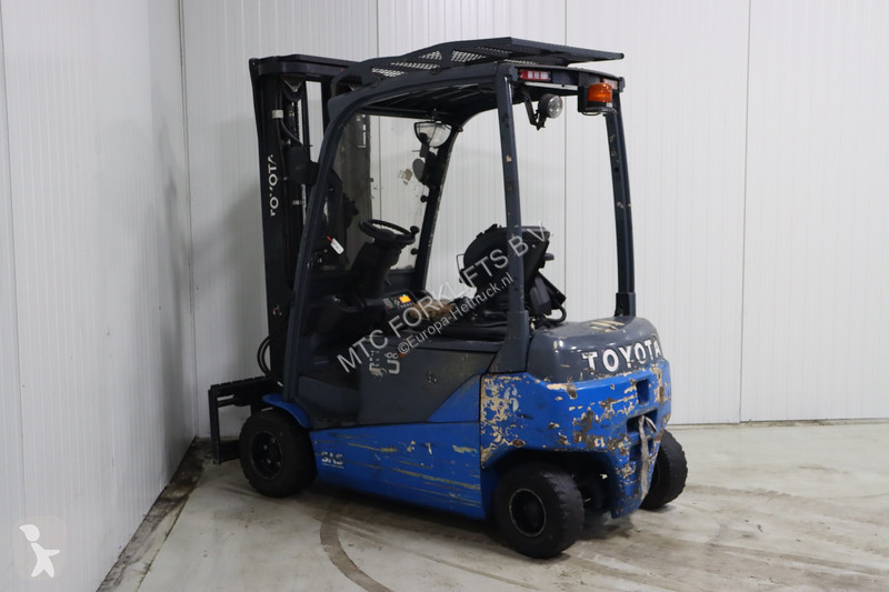 رافعة شوكية Toyota