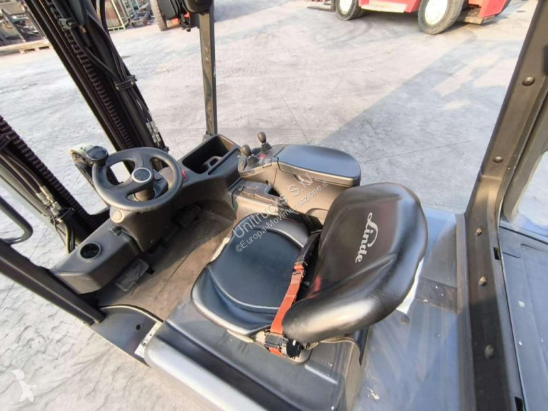 Vysokozdvižný vozík Linde E30L-01
