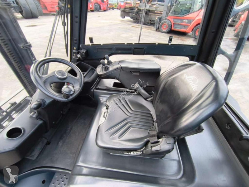 Vysokozdvižný vozík Linde E30L-01