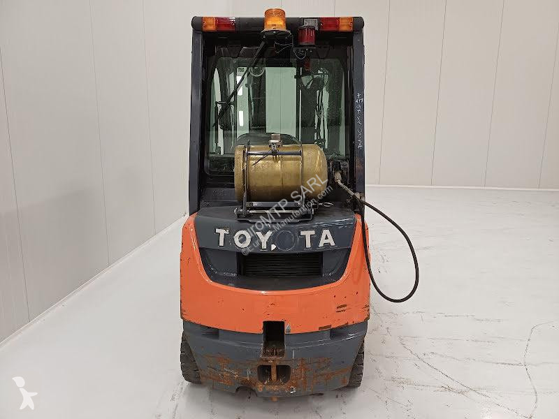 رافعة شوكية Toyota  06-8FG18F