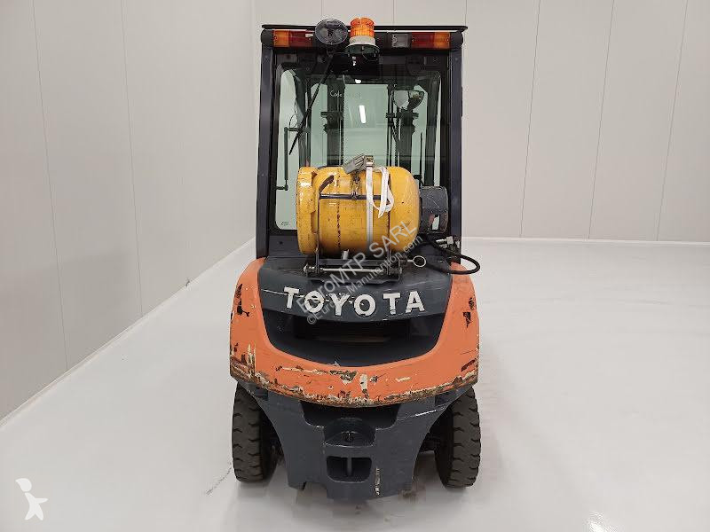 رافعة شوكية Toyota