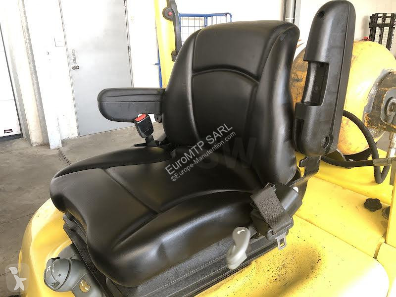رافعة شوكية Hyster