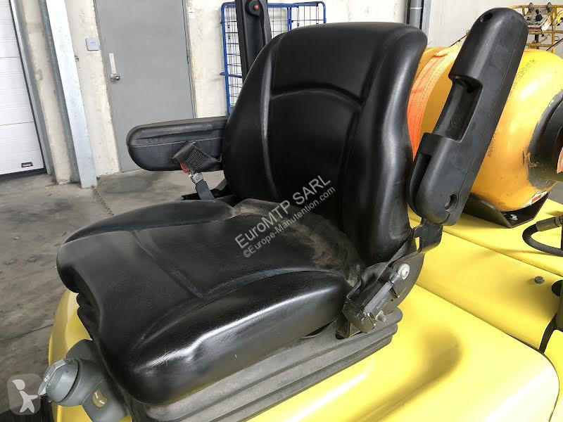 رافعة شوكية Hyster