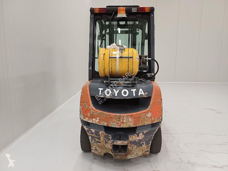 رافعة شوكية Toyota