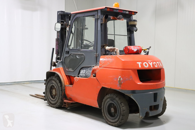 رافعة شوكية Toyota 42-7FD40