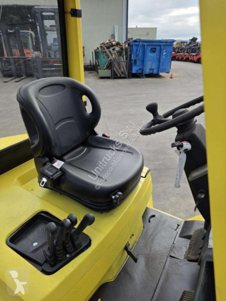 رافعة شوكية Hyster H2.50XM
