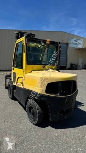 رافعة شوكية Hyster