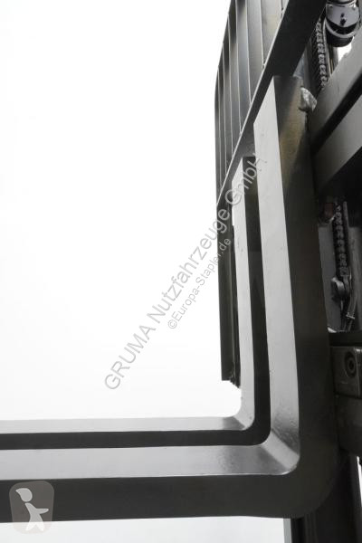 رافعة شوكية Linde 1202