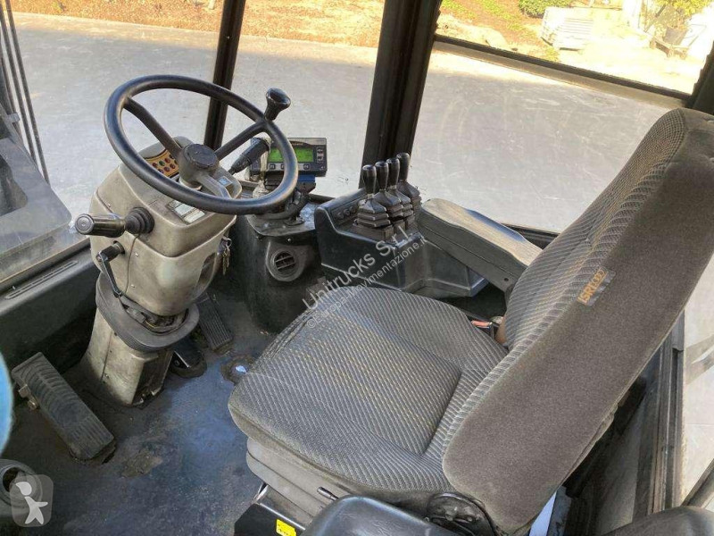 رافعة شوكية Terex FDC200