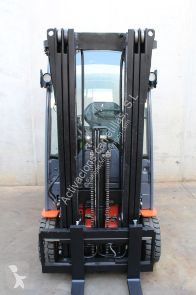 رافعة شوكية Toyota 8FBM16T