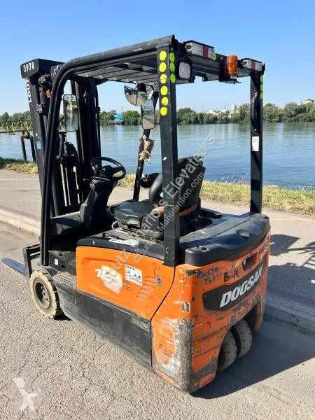 Кар Doosan  B18T-7