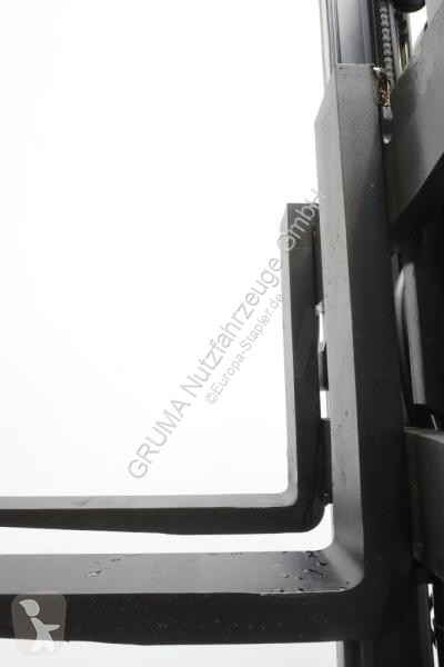 رافعة شوكية Linde 1202