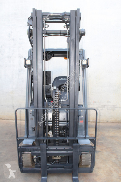 رافعة شوكية Linde