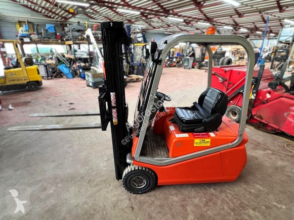 Teleskopický manipulátor Cargo BT C3E150